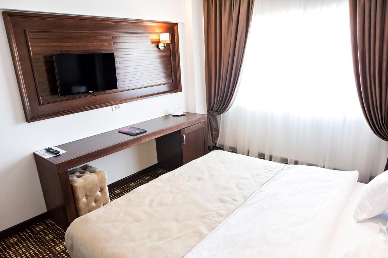 Hotel Bucovina 수체아바 외부 사진