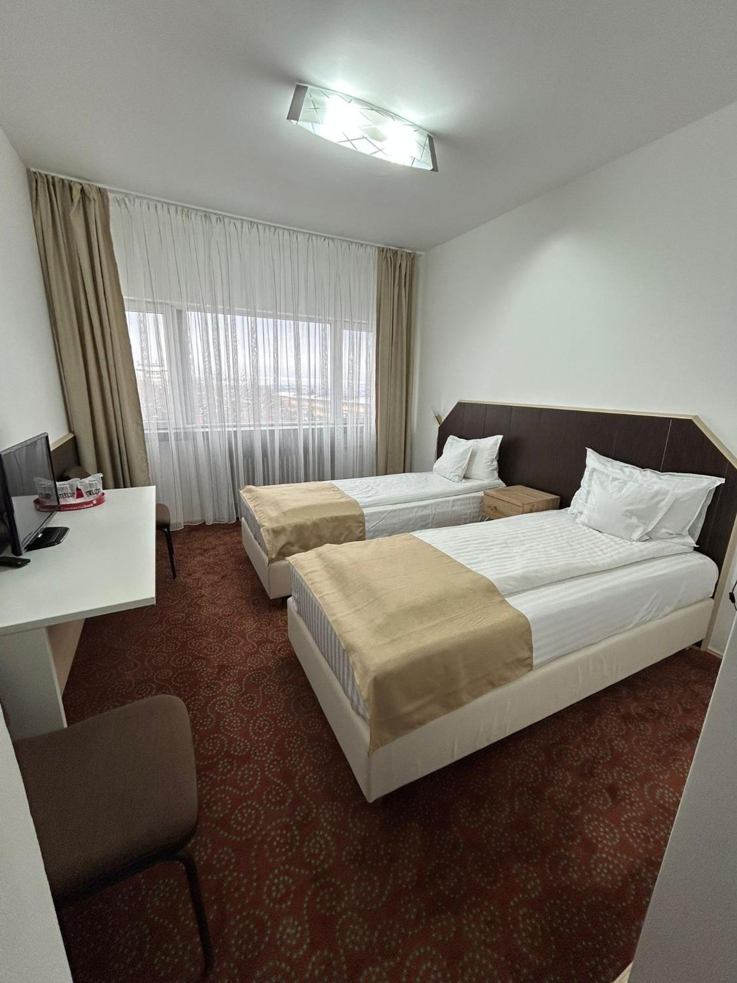 Hotel Bucovina 수체아바 외부 사진