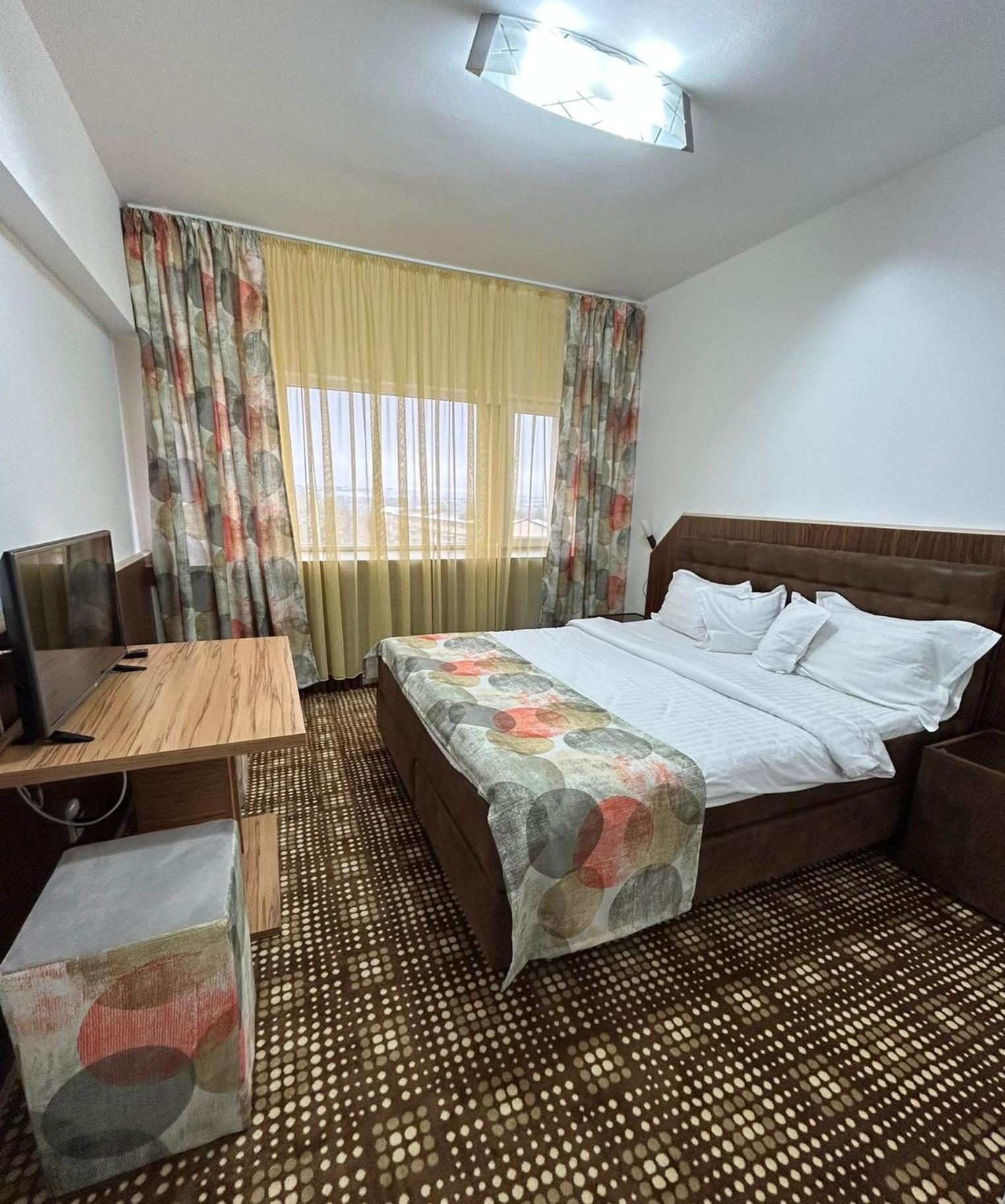 Hotel Bucovina 수체아바 외부 사진