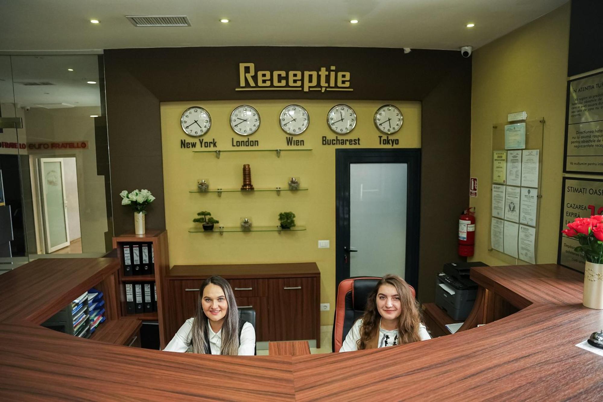 Hotel Bucovina 수체아바 외부 사진