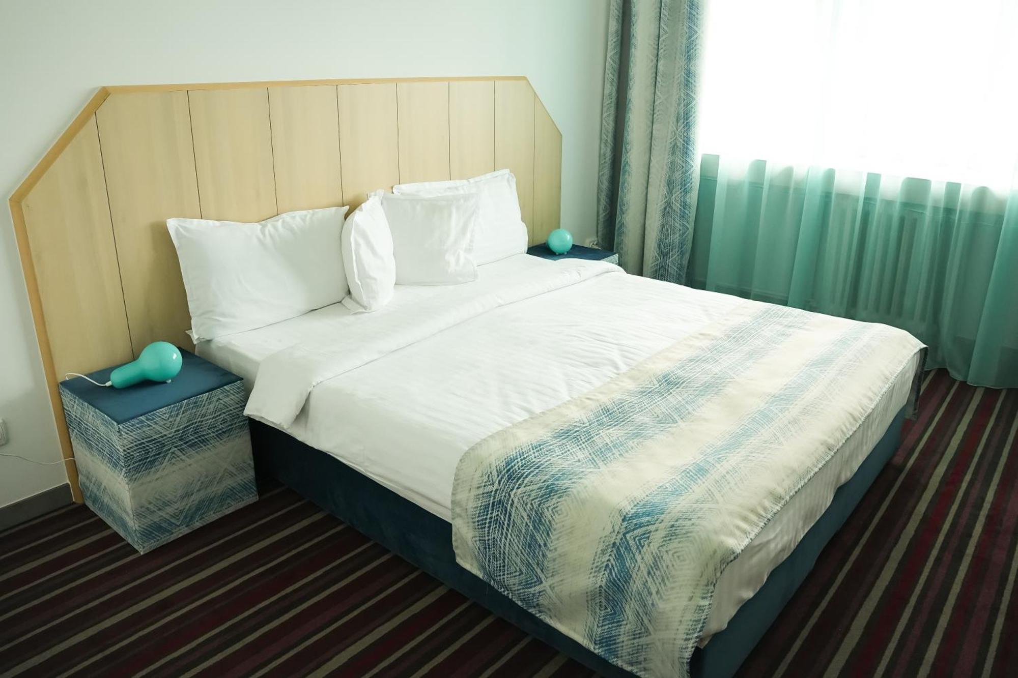 Hotel Bucovina 수체아바 외부 사진