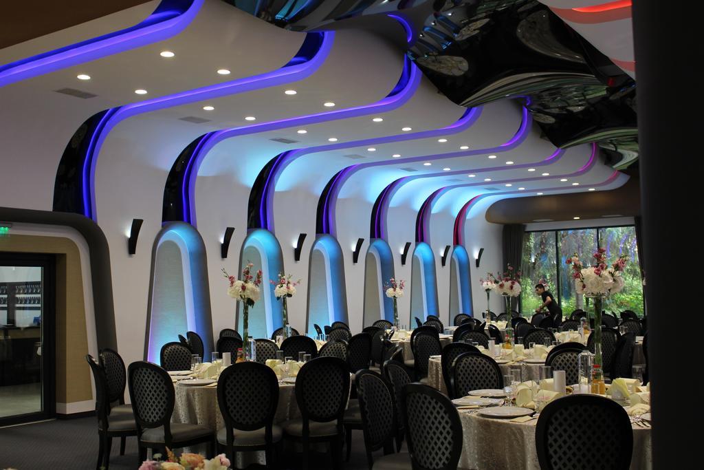 Hotel Bucovina 수체아바 외부 사진